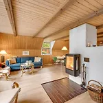 Sisko - 800m From The Sea By Interhome *